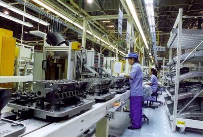 一汽-大眾公司發(fā)動(dòng)機(jī)車間生產(chǎn)線。